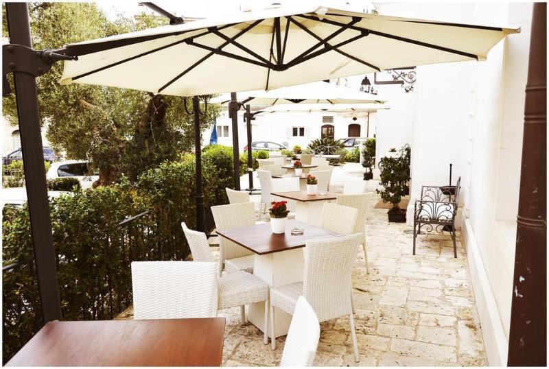 Ostuni Palace - Hotel Bistrot & Spa Zewnętrze zdjęcie