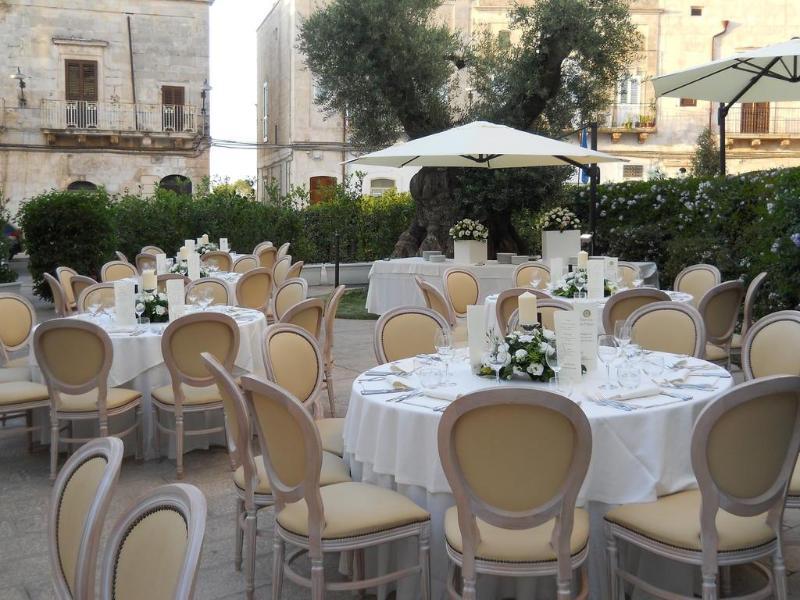 Ostuni Palace - Hotel Bistrot & Spa Zewnętrze zdjęcie